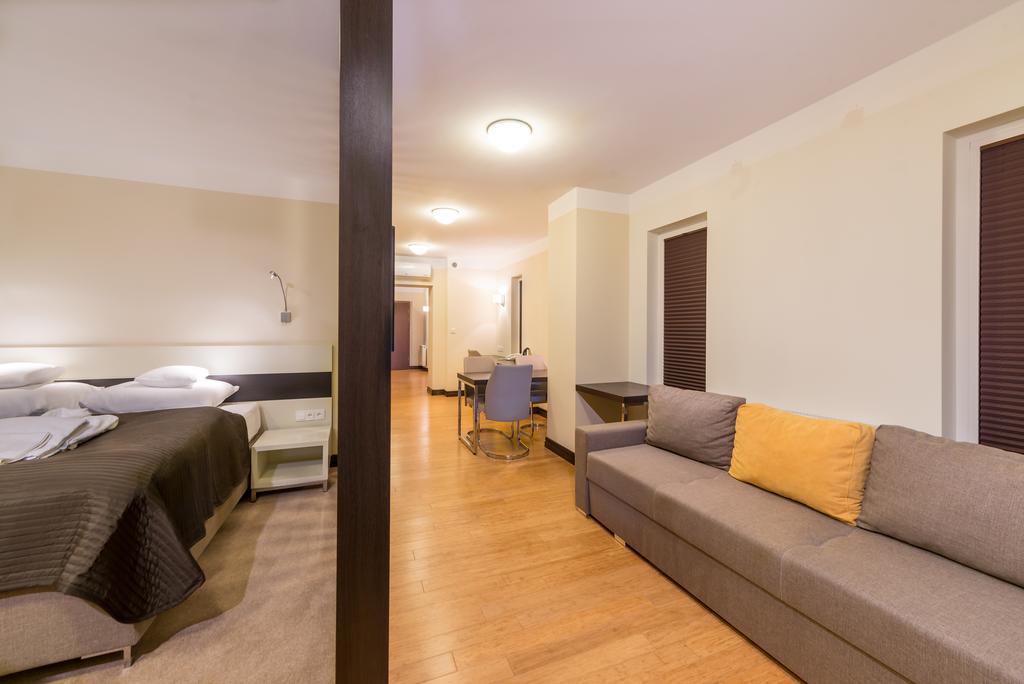 Villa Buki Pokoje & Spa Jastrzebia Gora Ruang foto